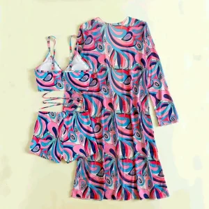 Traje de Baño de Tres Piezas