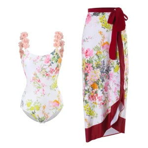 Traje de Baño y Pareo Estampado